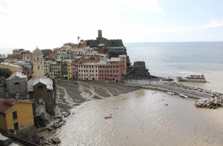 Peggioramento 24-25 ottobre 2011: alluvione nel Levante Ligure ed Alta Toscana (1° parte)