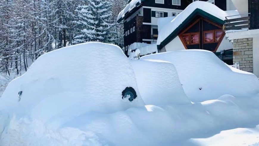 Caduto un metro di neve in Valle d’Aosta, a 2000 m tre metri al suolo | 4-6 marzo 2020